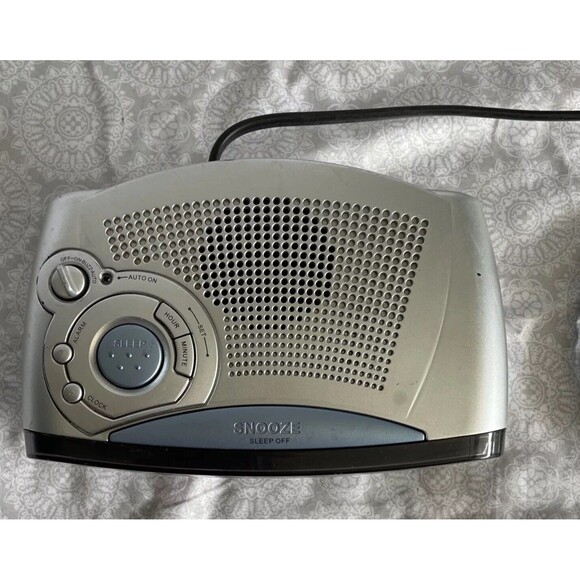 Emerson AM/FM Digital LED Alarm Clock Radio CK5029 Tested - Picture 2 of 8